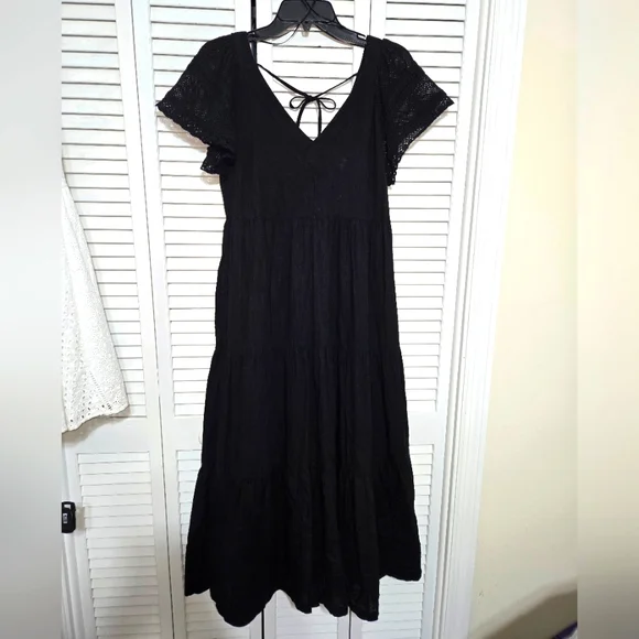 Old Navy Women's S Black Flutter Sleeve Maxi Dress - Picture 3 of 14